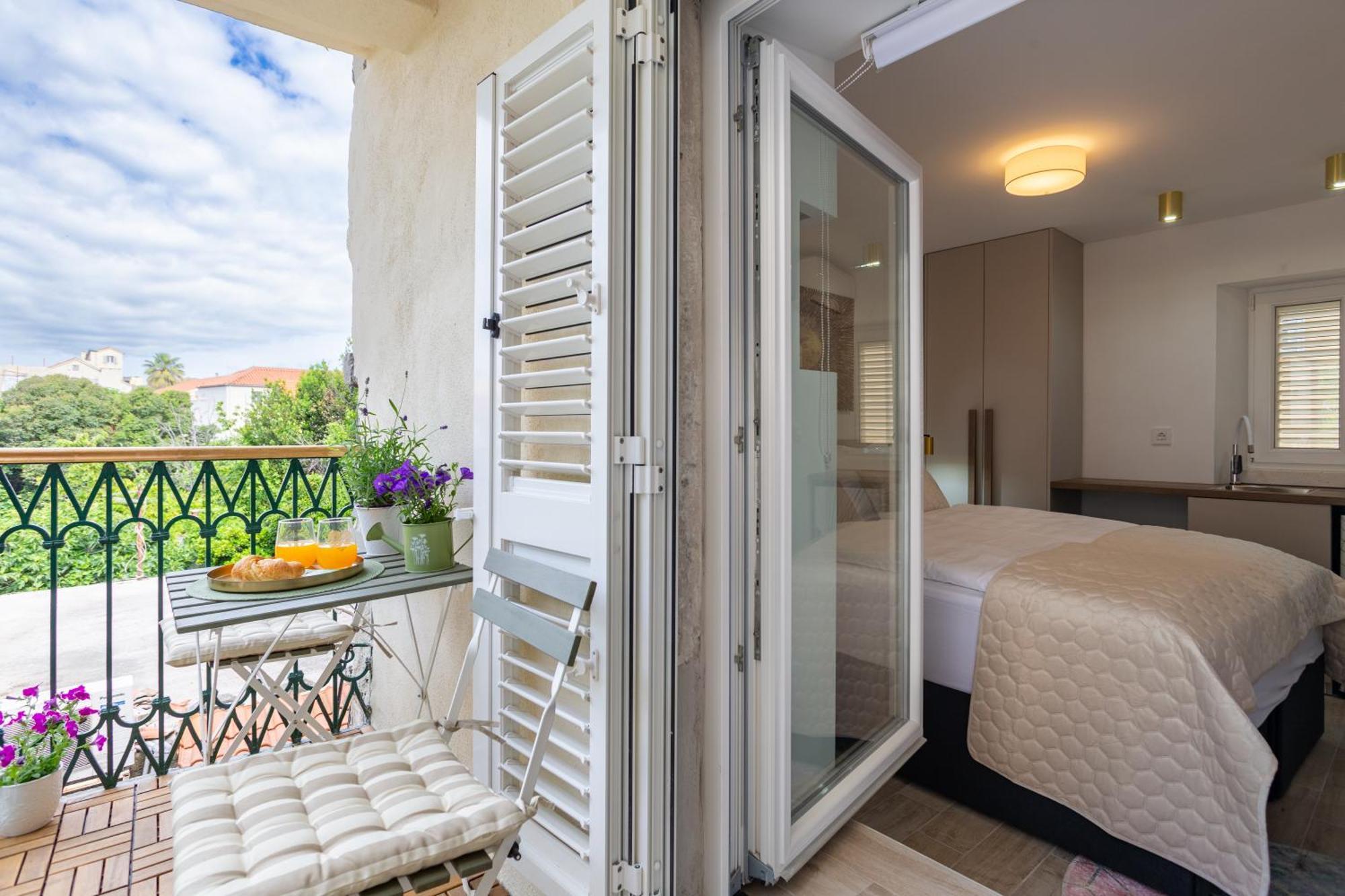 Luxury Lifestyle Rooms Split Exterior foto